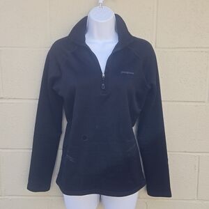 Patagonia- Women's- Black- 1/4 Zip Pullover- Size Small/Medium